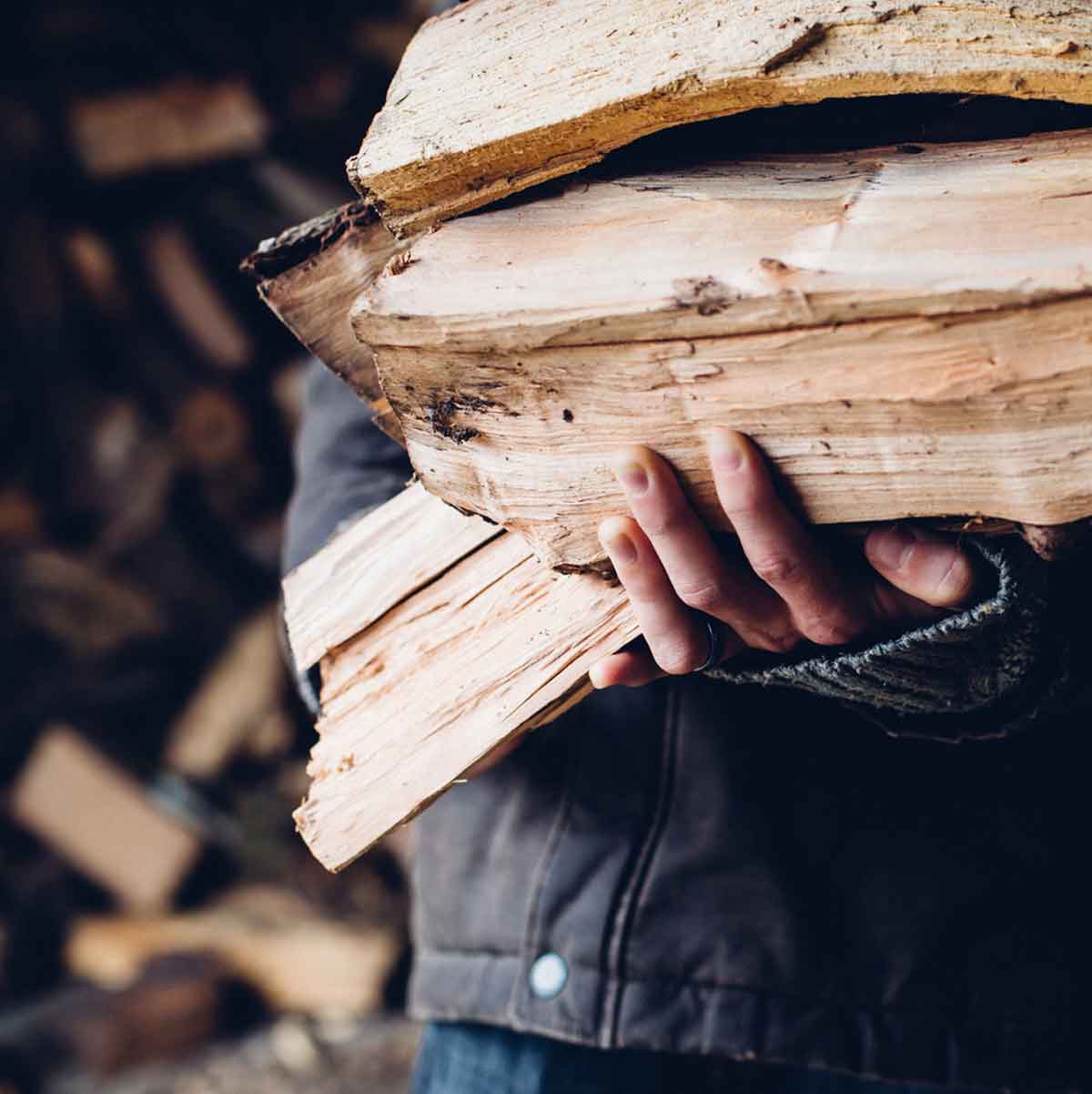 9 Meaningful Christian Christmas Traditions to Keep Christ at the Center
