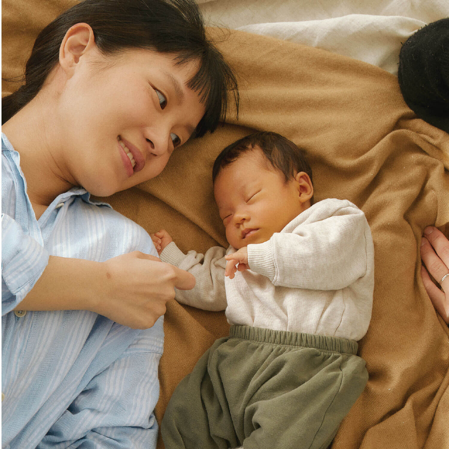 Guiding Scriptures for New Mothers: Encouragement and Peace for New Parents