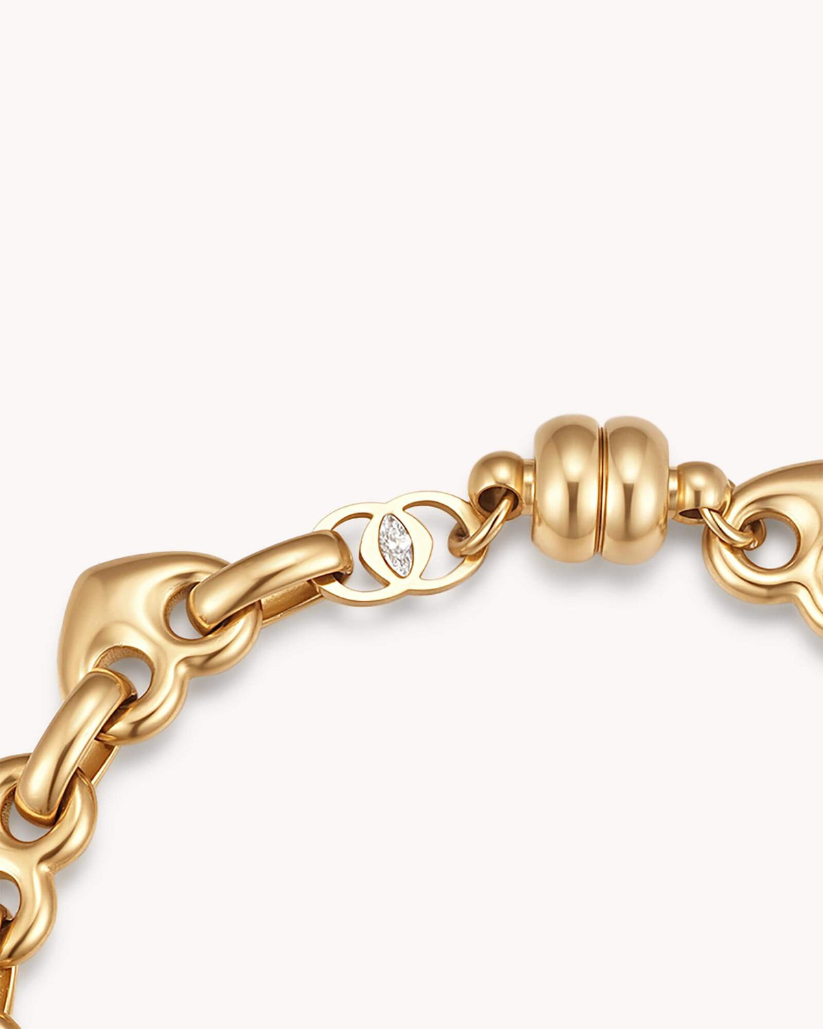 Closure detail of Colossians 3:14 Gold Heart Mariner Chain